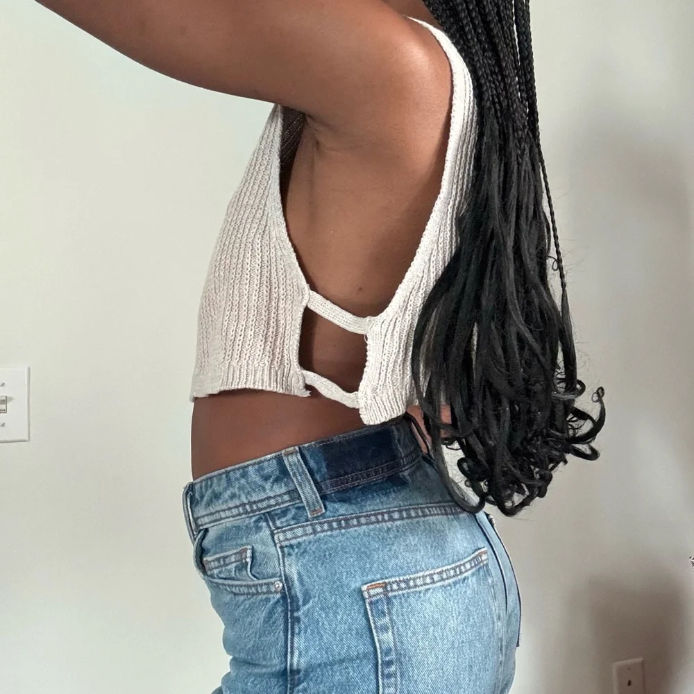 Cream Cropped Sweater Vest - Picture 5 of 13